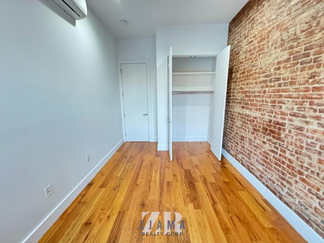 Building Photo - 4 bedroom in Brooklyn NY 11210