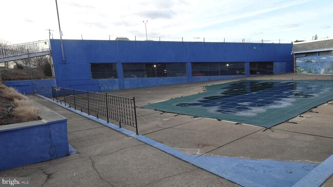 Building Photo - 7600 Roosevelt Blvd
