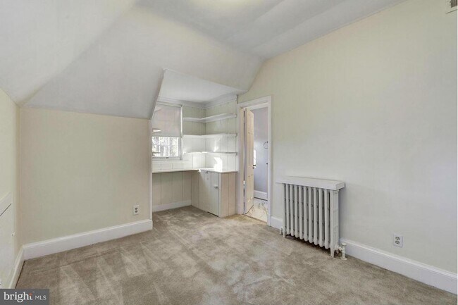 Building Photo - 4910 Hillbrook Ln NW