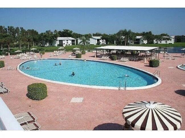 Building Photo - 15500 Lakes of Delray Blvd