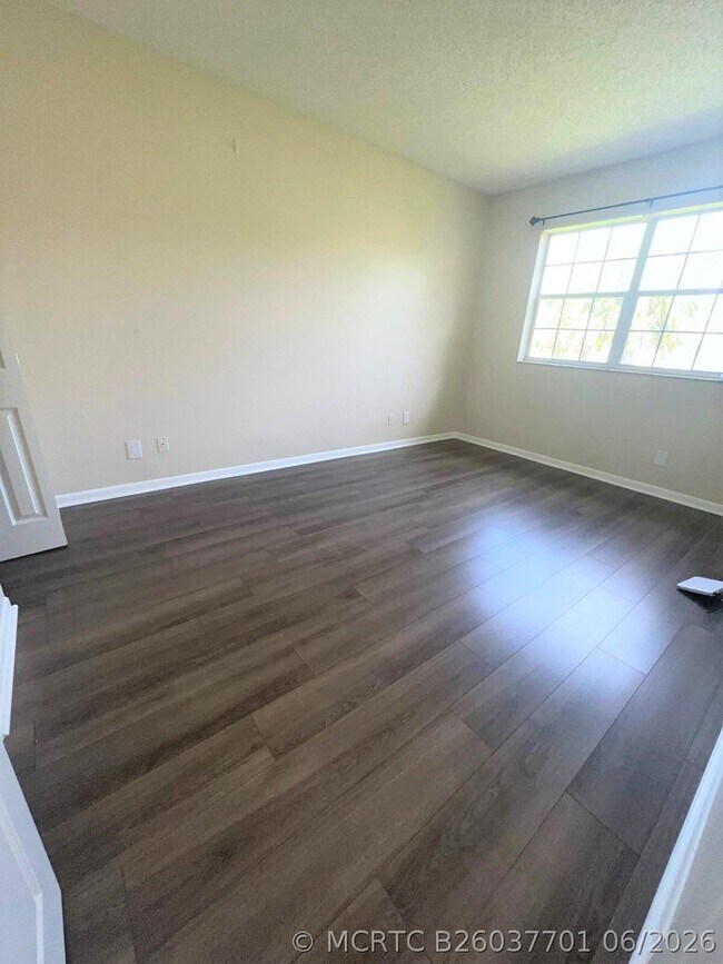 Building Photo - 751 Cypress Ln