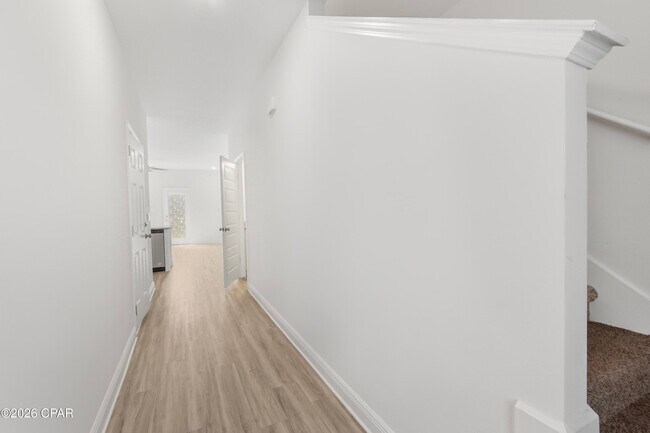 Building Photo - 456 Melrose Wy