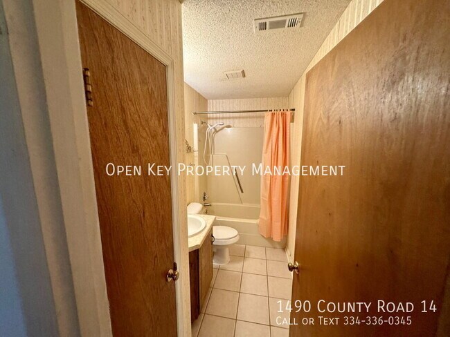 Building Photo - 1490 Co Rd 14