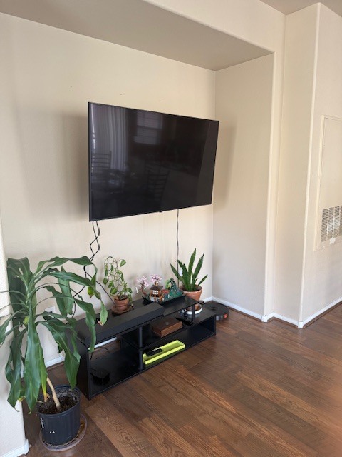 Building Photo - 3805 Juno Beach St