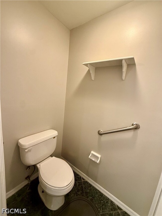 Building Photo - 1713 SW 10th Pl
