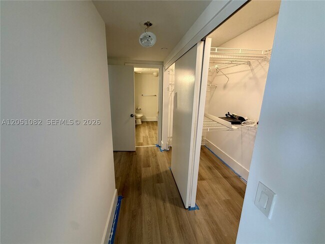 Building Photo - 3610 Yacht Club Dr