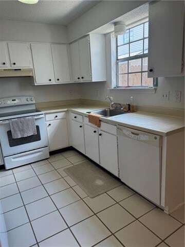 Building Photo - 725 Heavens Dr