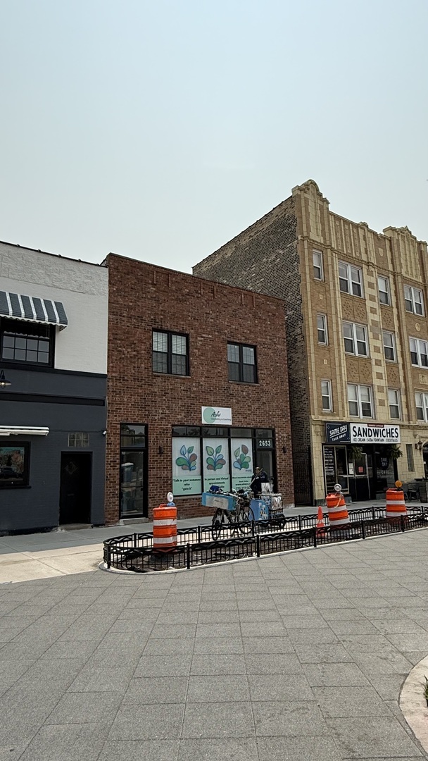 Building Photo - 2653 N Kedzie Ave