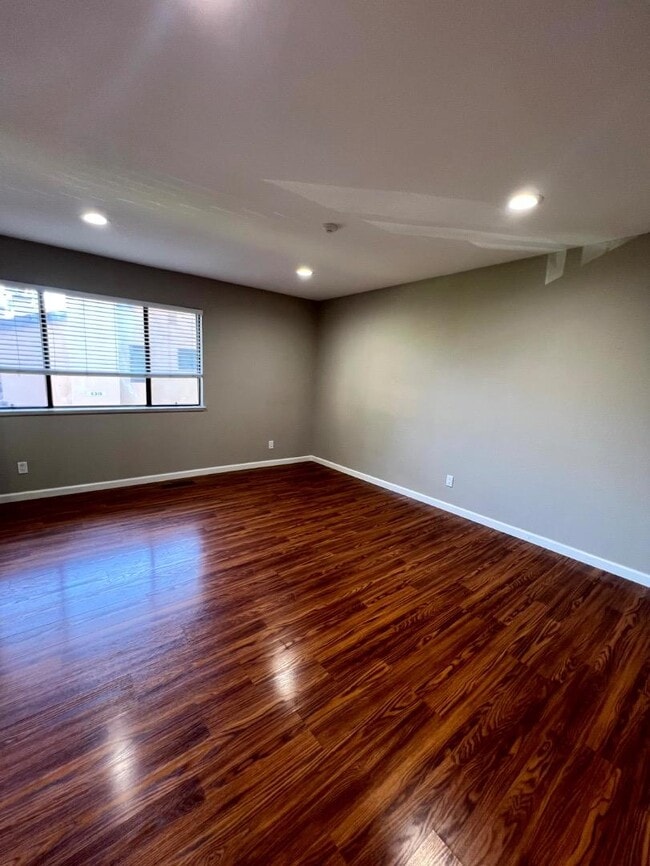 Building Photo - 6279 Joaquin Murieta Ave