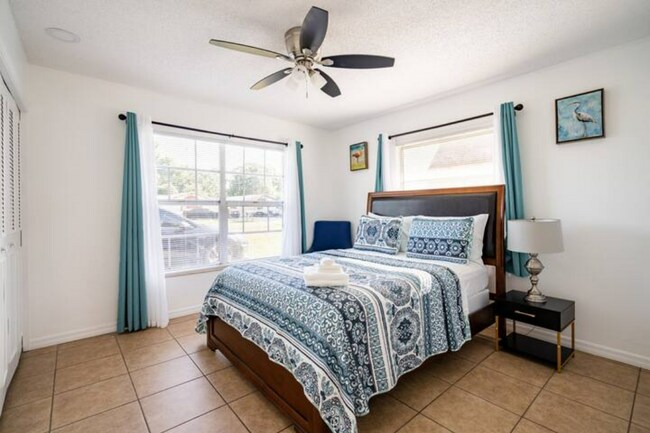 Bedroom 2 - 4017 Audubon Dr