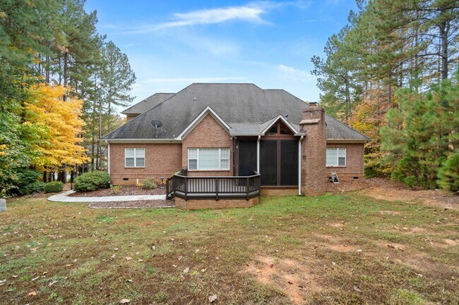 Building Photo - 137 Northington Woods Dr