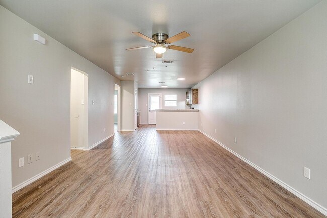 Building Photo - ASK ABOUT OUR SPECIAL - HALF OFF FIRST TWO MONTHS