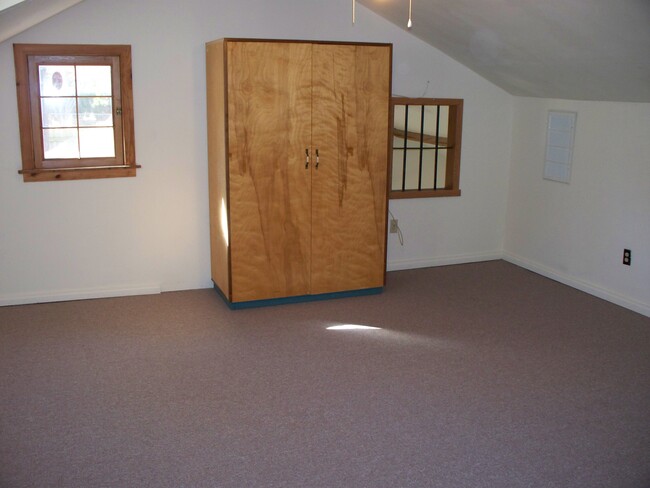 Building Photo - 21174 Hawkeye Rd