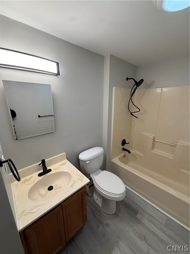 Building Photo - 22 Magnolia Rd