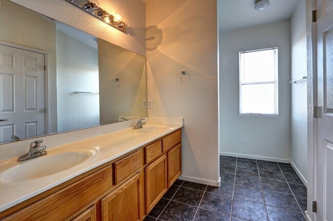 Building Photo - 6530 Bucking Horse Ln