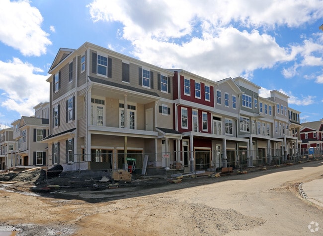 Building Photo - Avalon Townhome Collection Roseland