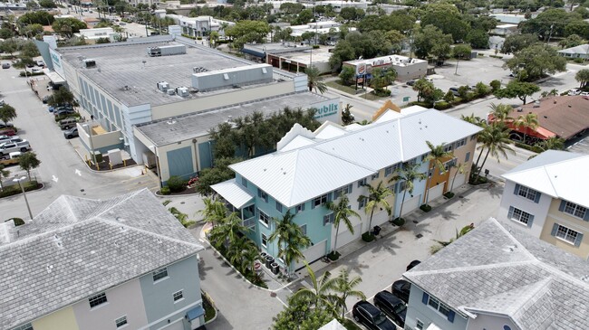 Building Photo - 810 3rd Ave N