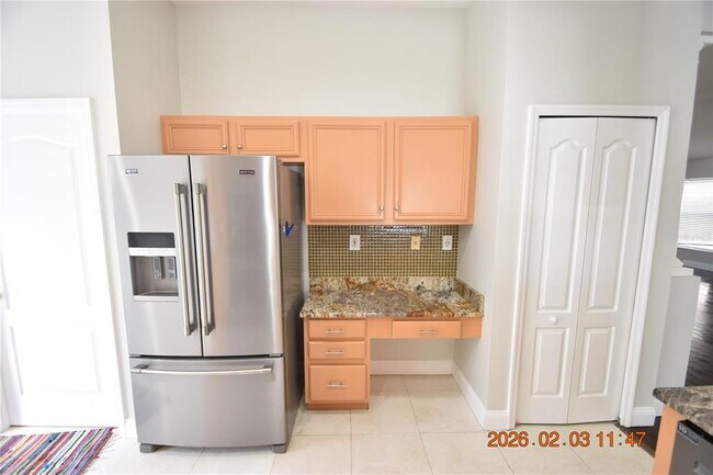 Building Photo - 1922 Sean Wood Cir