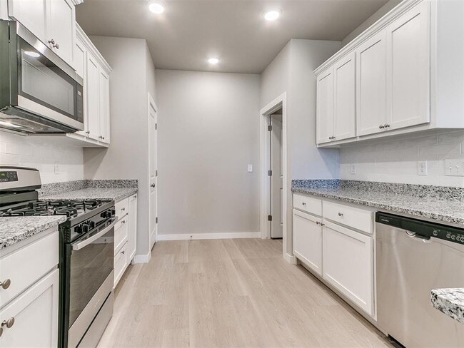 Building Photo - 8325 NW 163rd Ter