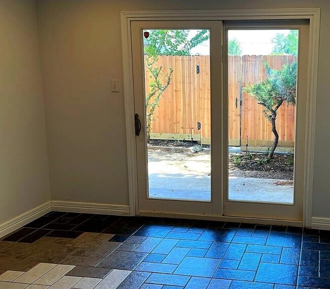 Building Photo - 12633 Memorial Dr