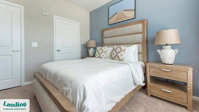 Building Photo - 915 Brentmoor Dr