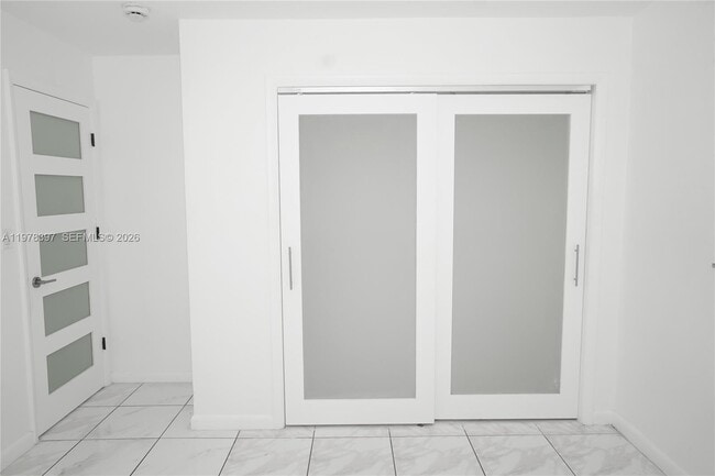 Building Photo - 3423 SW 3rd St