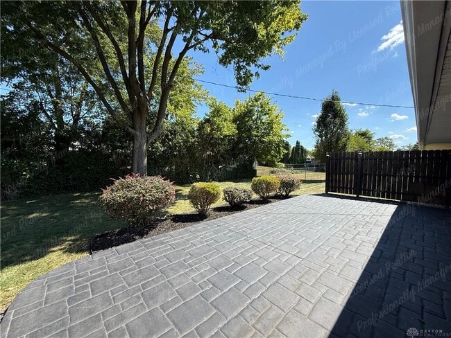 Building Photo - 5678 Tomberg St