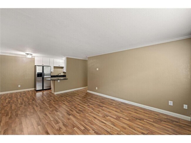 Building Photo - 3120 Hennepin Ave