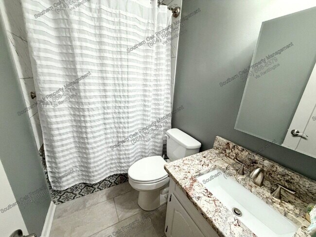 Building Photo - 11 Mizzen Ln