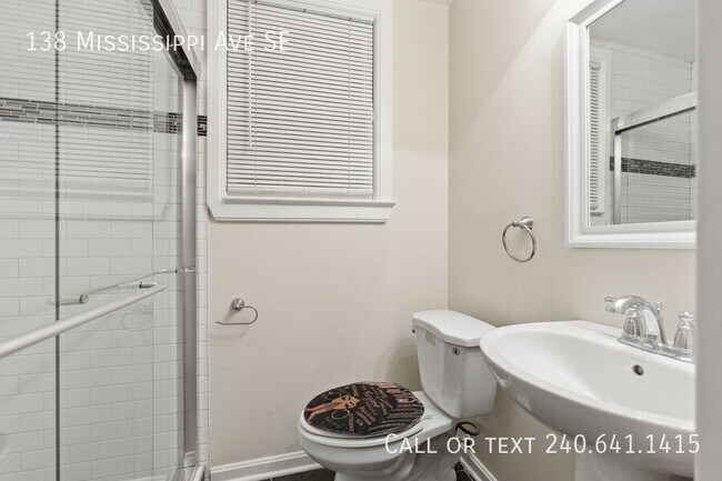 Building Photo - 138 Mississippi Ave SE