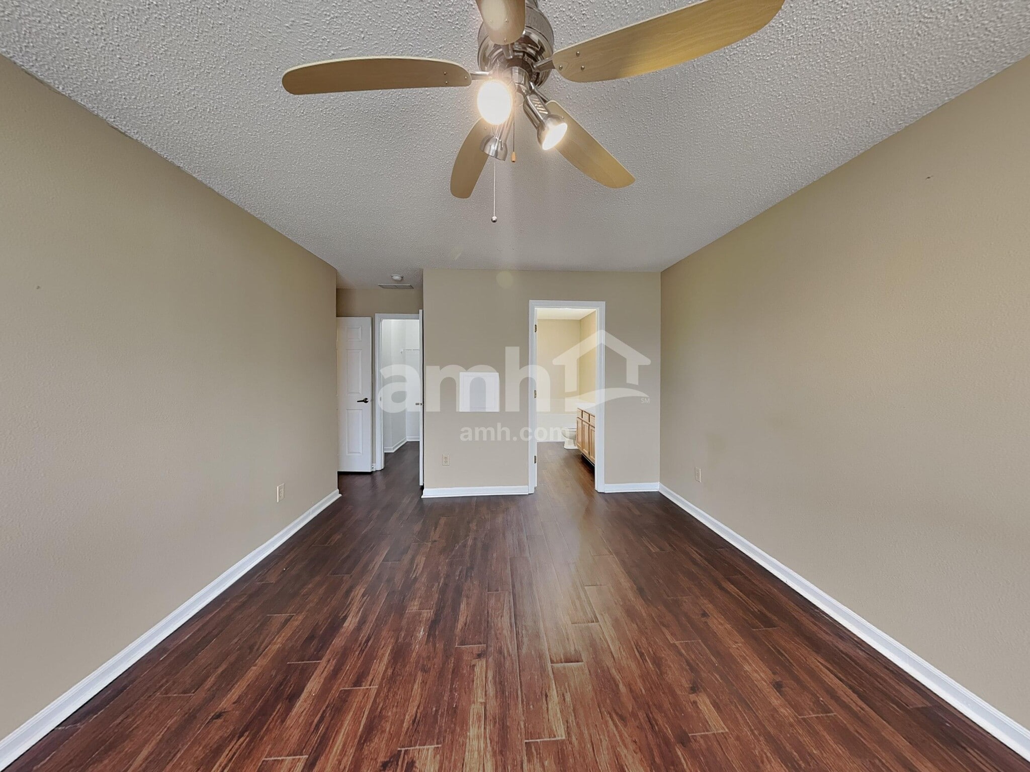 Building Photo - 151 E Pine Ridge Dr