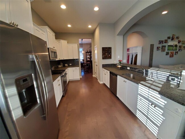 Building Photo - 9407 Cres Lodge Cir