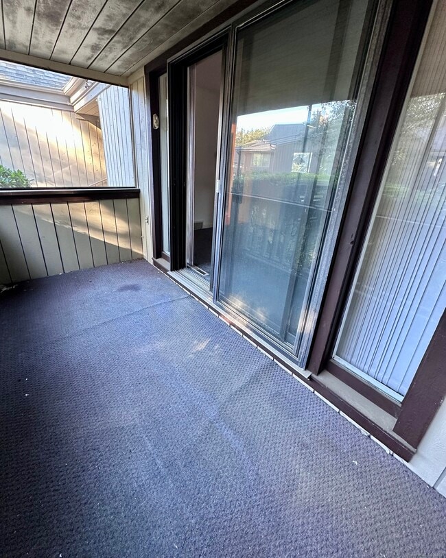 Building Photo - 152b Apache Ln