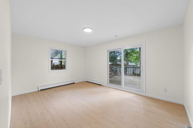 Building Photo - 241 Pawnee Ave