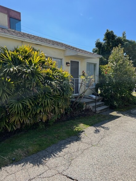 Front View - 2048 Colby Ave