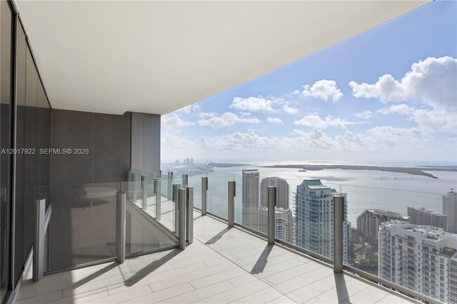 Building Photo - 300 Biscayne Blvd Way