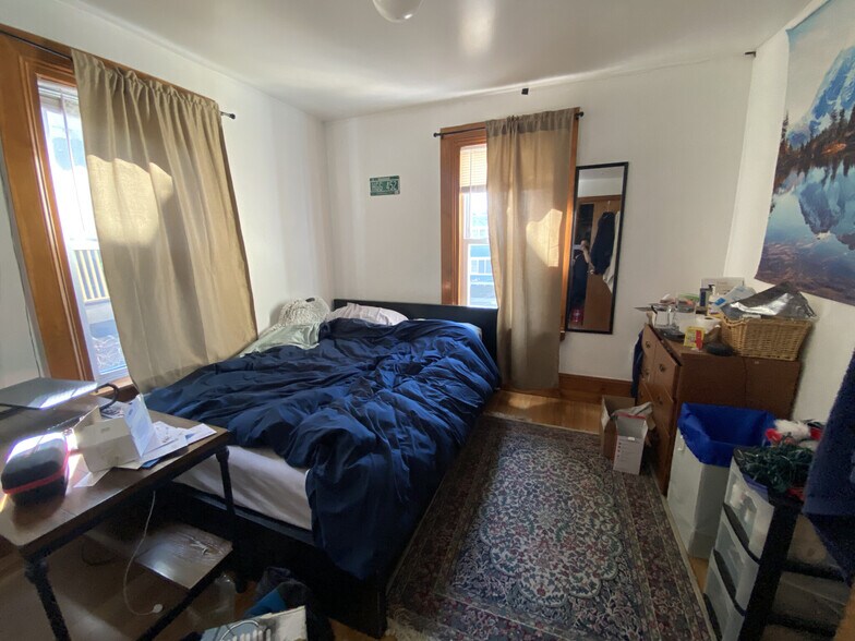 Building Photo - 40 Jay St