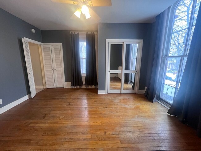 Building Photo - 1519-19 College Ave NE