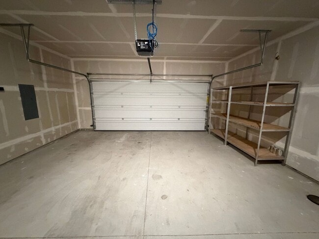 Building Photo - Stunning 3 Bed, 2 Bath Home in Spokane!