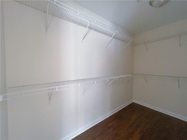 Building Photo - 810 Courageous Ct