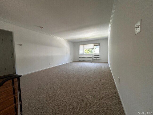 Building Photo - 304 Dawson Ln