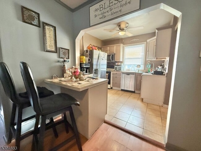 Building Photo - 140 Liberty St