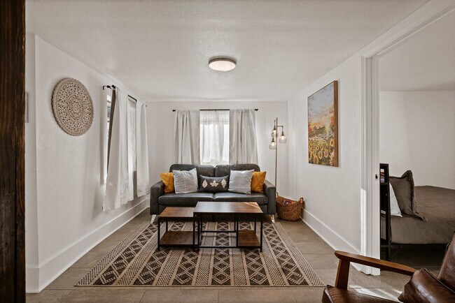 Building Photo - 2904 Berwick St