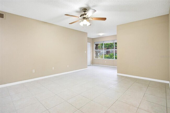 Building Photo - 5156 Conroy Rd