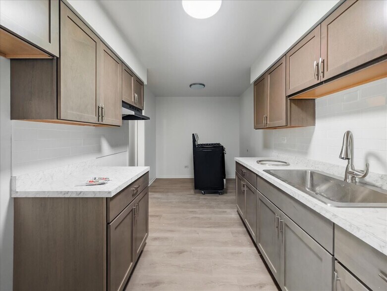 Building Photo - 600 McKinley Ave