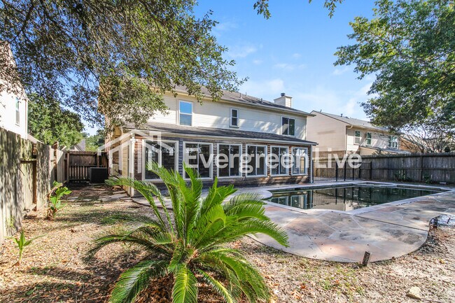 Building Photo - 918 Long Prairie Dr