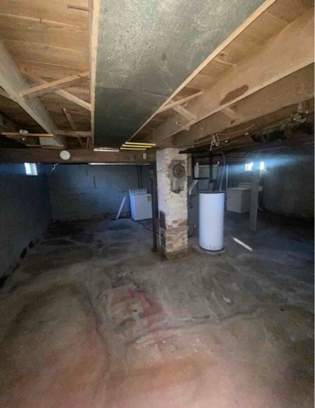Building Photo - 1311 N Charlotte St