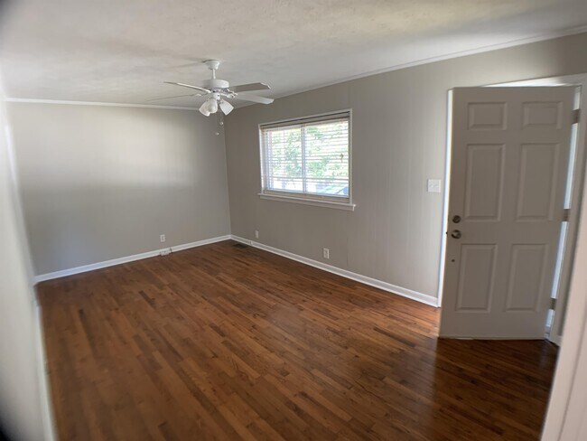 Building Photo - 312 Bryte St