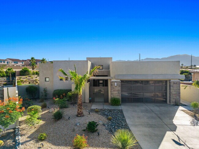 Building Photo - 74425 Zeppelin Dr