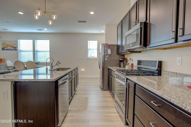 Building Photo - 168 Rambling Brk Trl